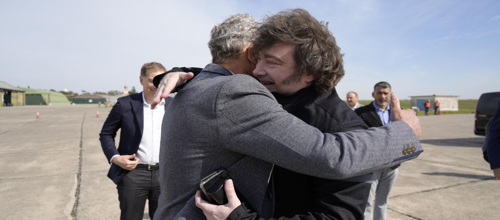 Imagen de la noticia: Javier Milei en Bahía Blanca: así fue su recorrido por el sector industrial