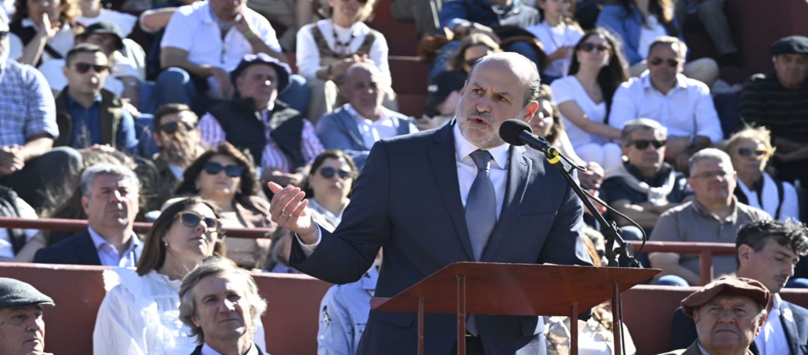 Imagen de la noticia: Susbielles, en Bordeu: "Argentina necesita políticas públicas de largo plazo"