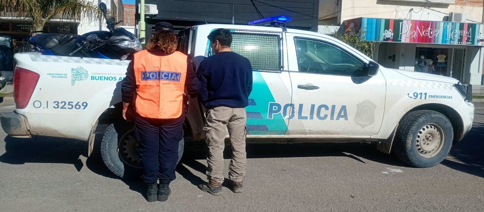 Imagen de la noticia: Aprehendieron a un joven que circulaba en una moto con pedido de secuestro