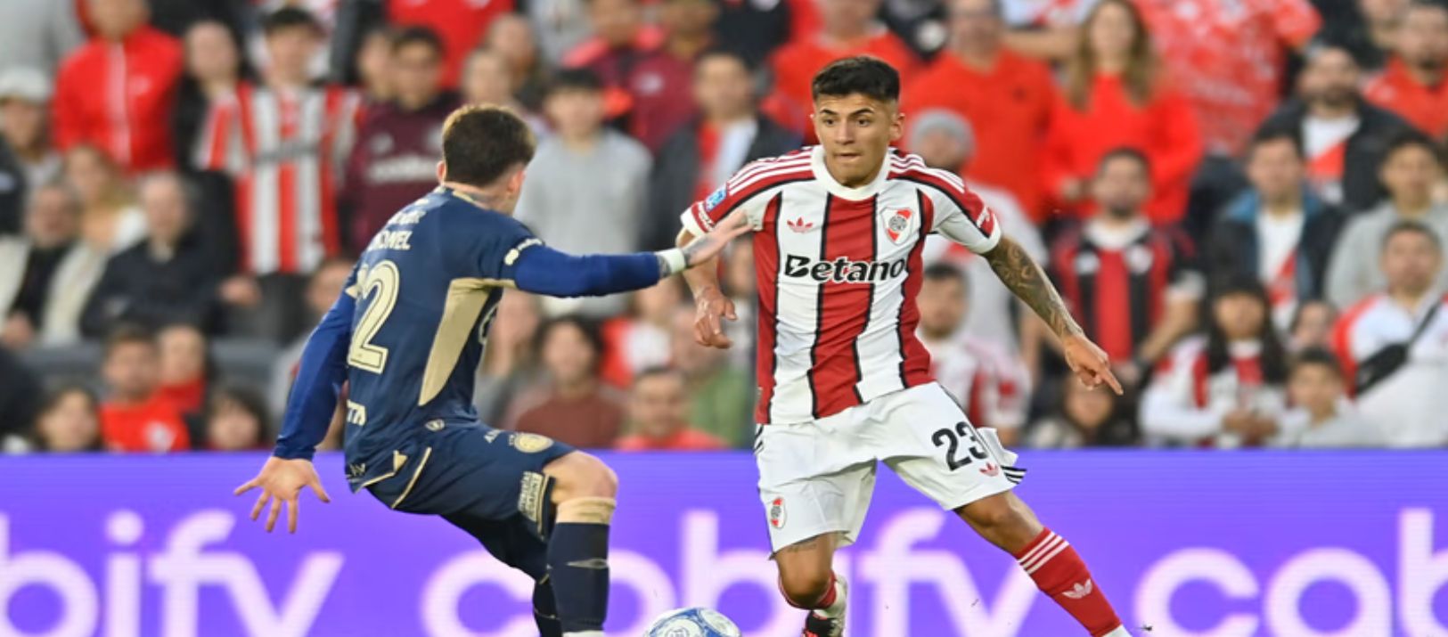Imagen de la noticia: River enfrenta a Santa Fe en Bogotá por la ida de los octavos de final
