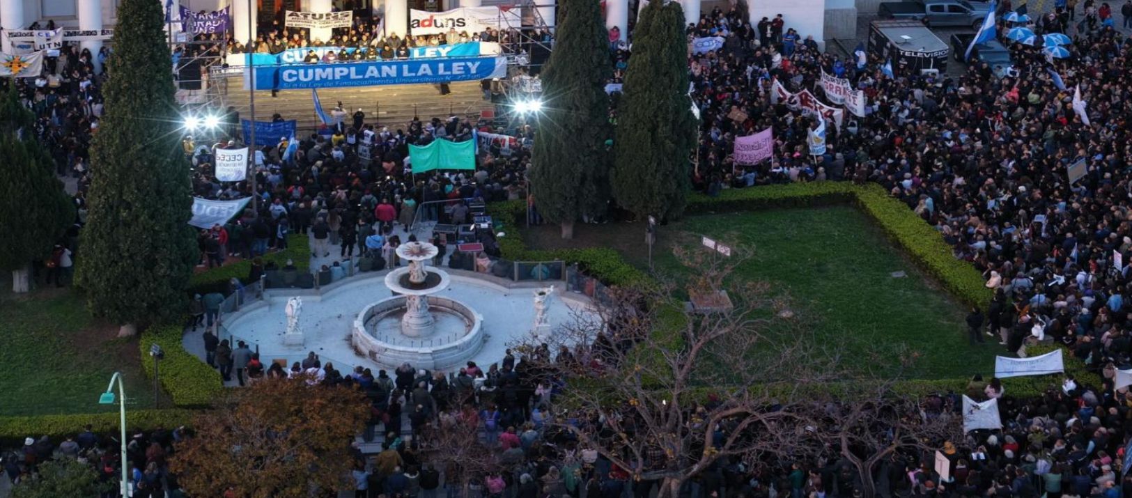 Imagen de la noticia: El gremio ADUNS ratificó el paro universitario que se realizará este miércoles