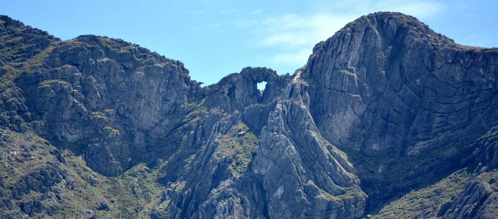 Imagen de la noticia: Inició el concurso donde se elegirá la bandera oficial de Sierra de la Ventana