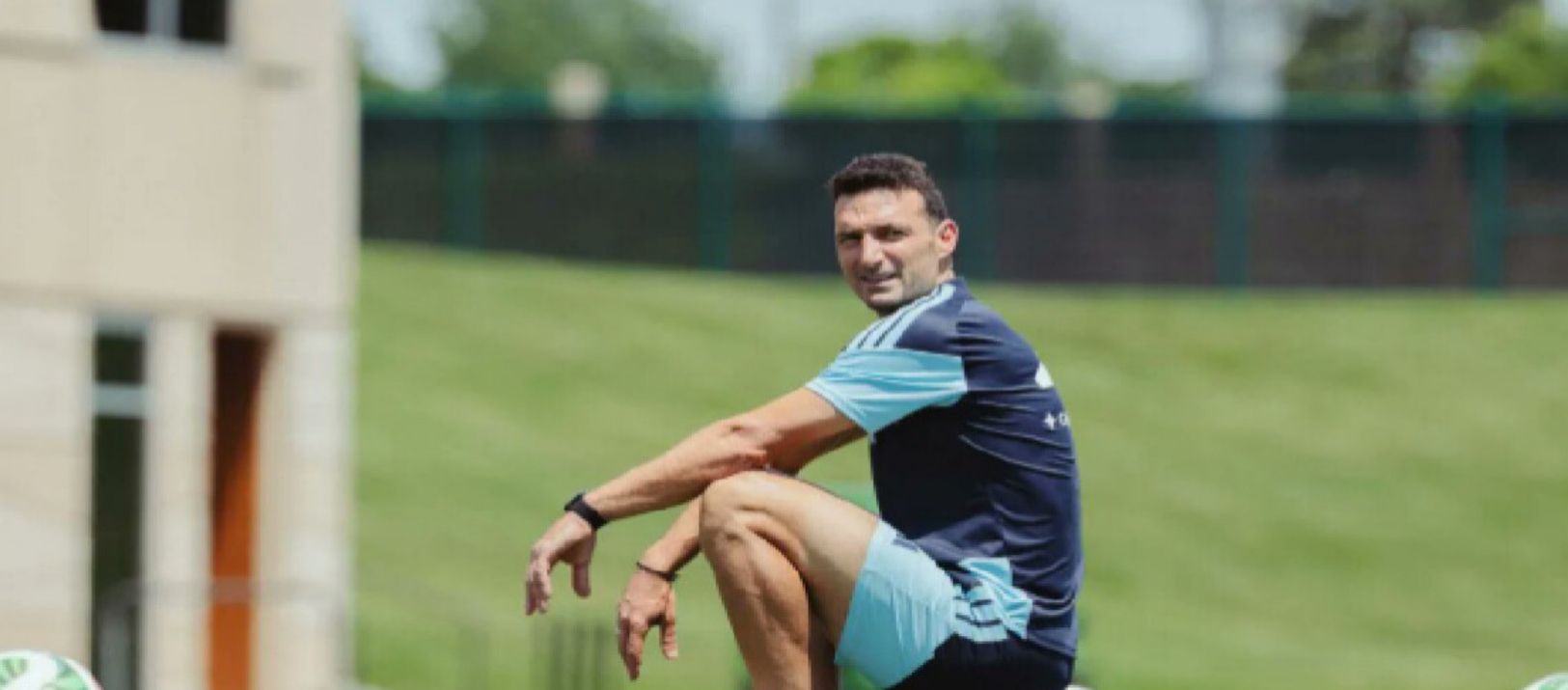 Imagen de la noticia: Scaloni define el equipo ante Cabo Verde: las dudas en la Selección