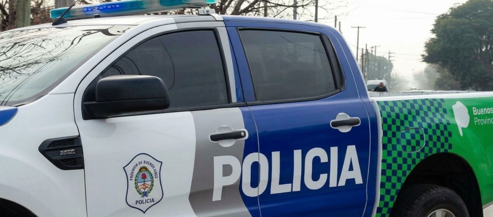 Imagen de la noticia: Salvaron la vida de un joven en calle Roca tras la rápida alerta de una amiga