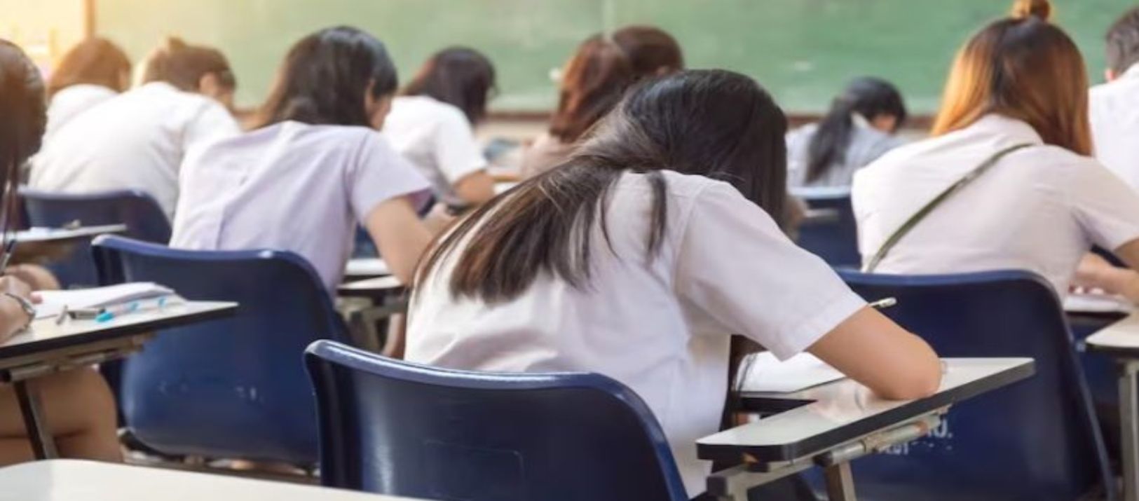 Imagen de la noticia: Alerta naranja: algunos colegios privados suspendieron las clases este lunes