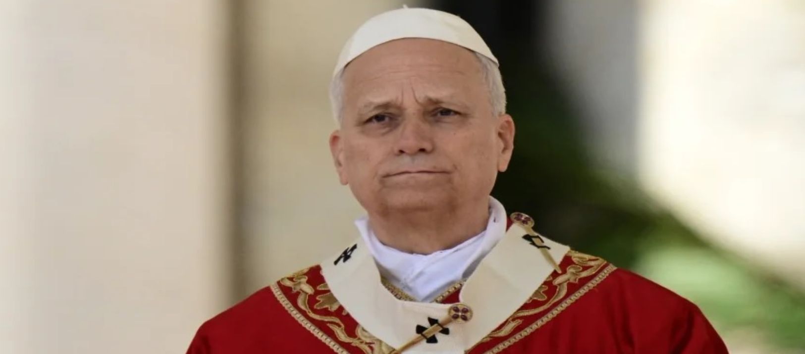 Imagen de la noticia: El Vaticano informó que a León XIV le sacaron un tumor maligno del pulmón