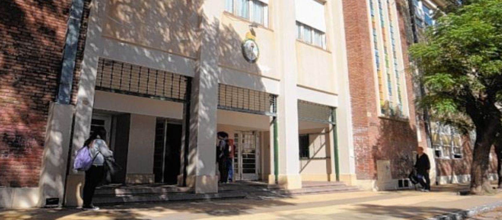 Imagen de la noticia: Padres de alumnos de las escuelas de la UNS marcharán en contra de los paros