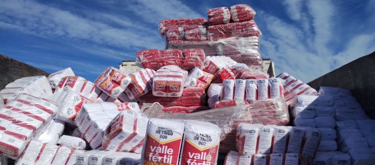 Imagen de la noticia: Denuncian que el Municipio tiró alimentos vencidos en el relleno sanitario