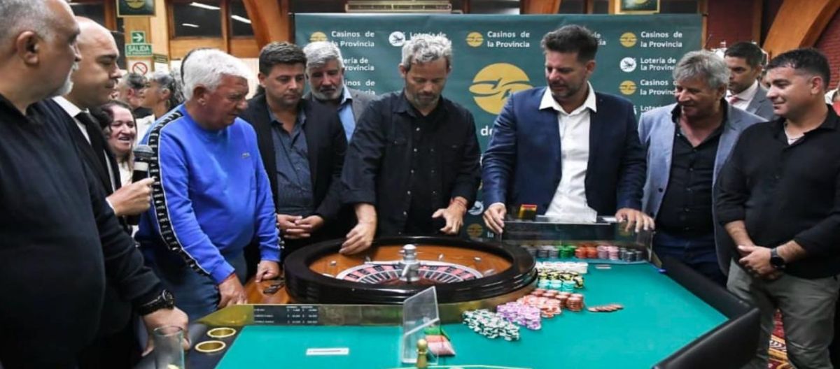 Imagen de la noticia: Se inauguró la temporada de casino en Monte Hermoso