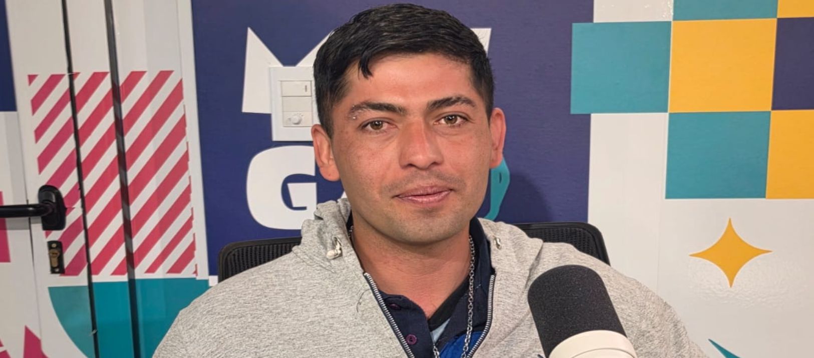 Imagen de la noticia: Un bahiense volvió a ver a sus hijos tras un año y diez meses de impedimento