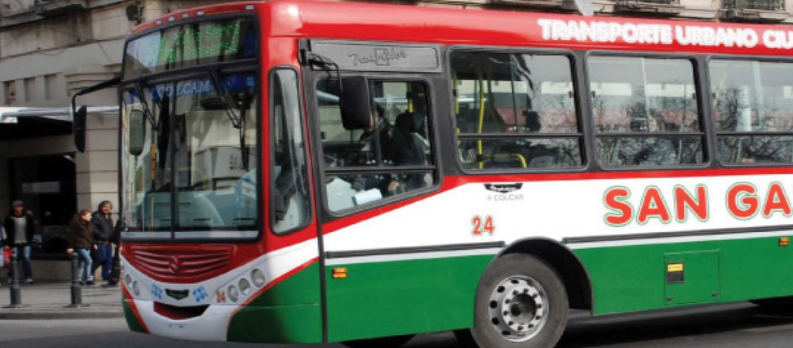 Imagen de la noticia: Piden que se avise con más anticipación los cambios en recorridos de colectivos