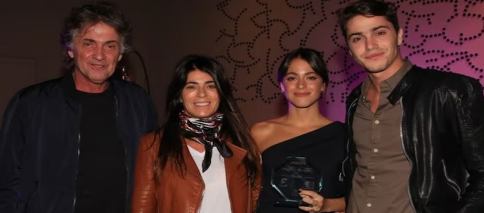 Imagen de la noticia: El plan de la familia de Tini Stoessel para el día del casamiento con De Paul