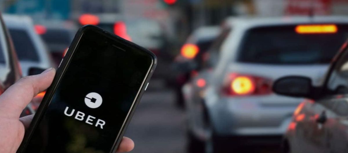 Imagen de la noticia: Este viernes los choferes de Uber se movilizarán hacia la Municipalidad