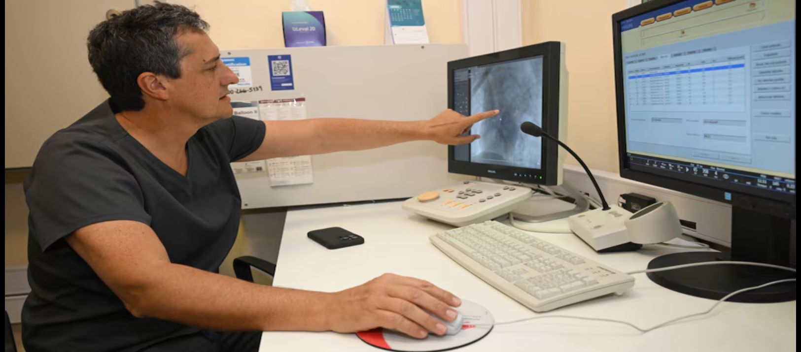 Imagen de la noticia: Realizaron en Córdoba una cirugía inédita con un stent bioabsorbible en un bebé