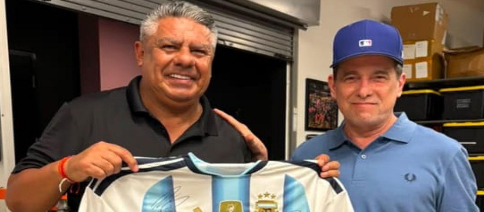 Imagen de la noticia: Calamaro sorprendió a la Selección argentina antes del duelo con Cabo Verde