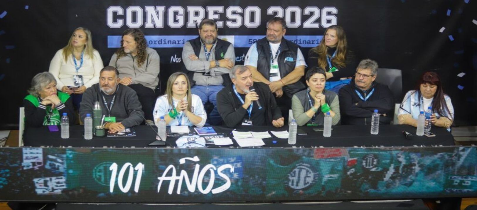 Imagen de la noticia: Gobierno convocó a estatales a paritarias: ATE pedirá una suma de $400.000