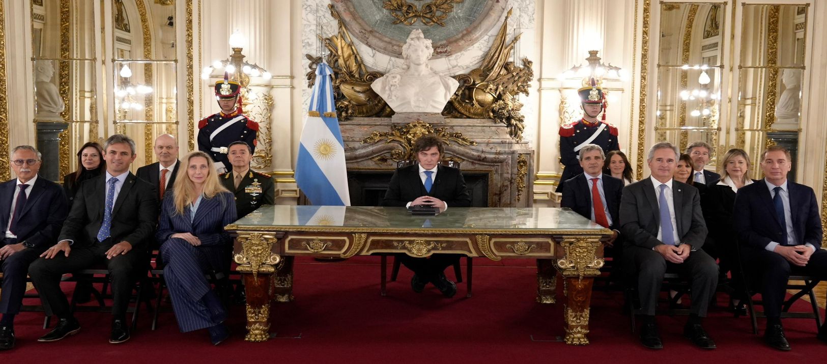 Imagen de la noticia: Milei anunció sanciones para empresas que operen en Malvinas