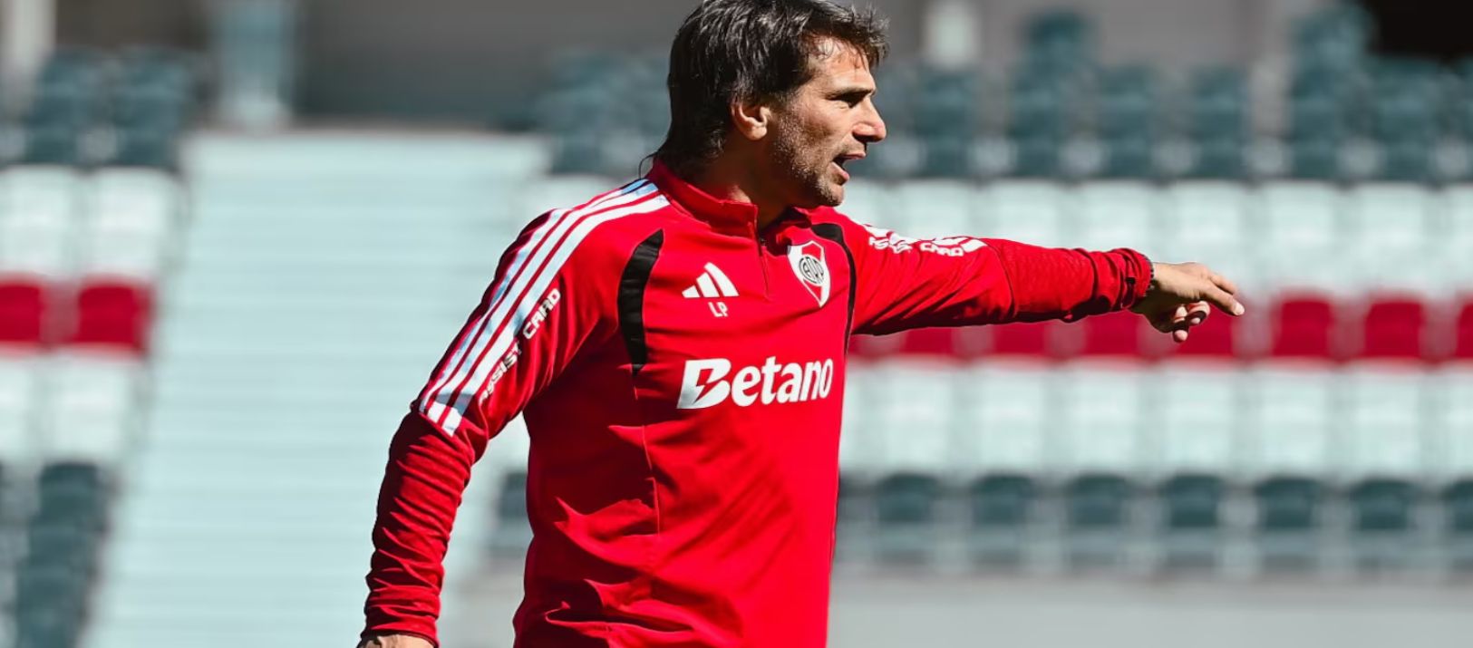 Imagen de la noticia: River busca estirar su racha frente a Huracán con el equipo confirmado