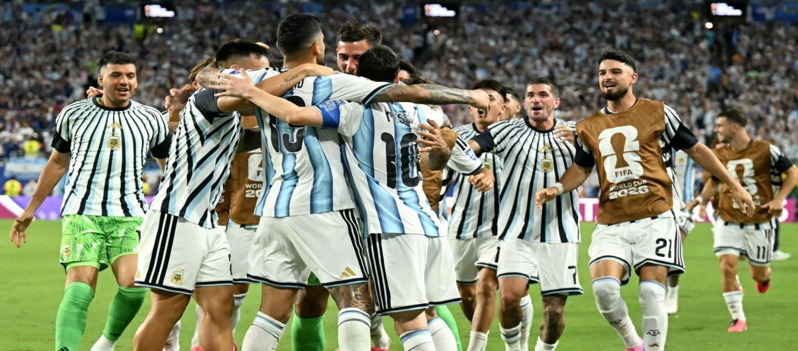 Imagen de la noticia: Con mucho sufrimiento, Argentina le ganó 3-2 a Cabo Verde y se metió en octavos