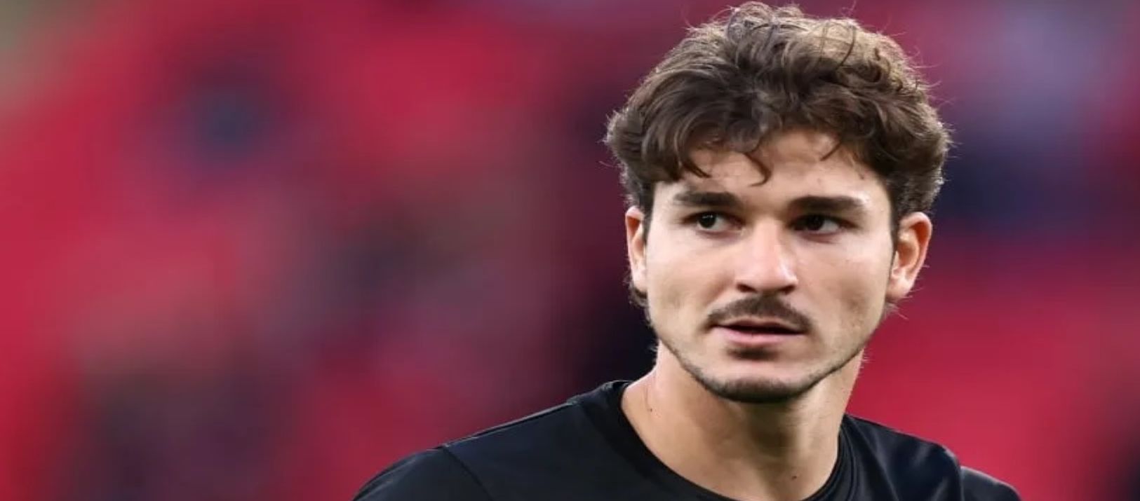 Imagen de la noticia: La fuerte decisión que tomó Julián Álvarez de cara a su futuro