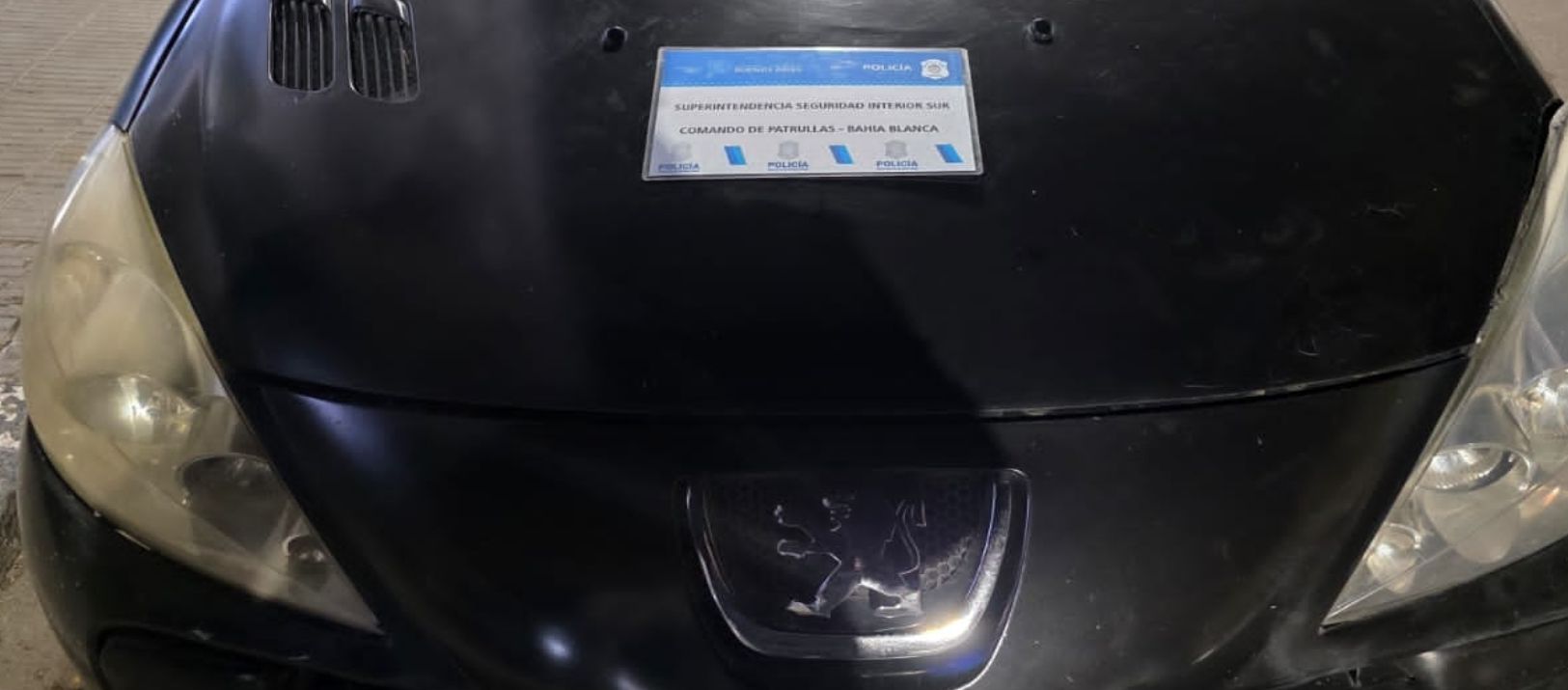 Imagen de la noticia: Detienen a dos jóvenes tras atacar a pedradas dos viviendas