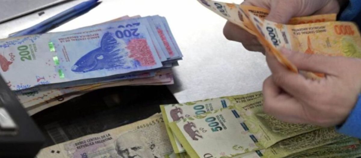Imagen de la noticia: En Bahía durante junio los salarios aumentaron un 6.8%