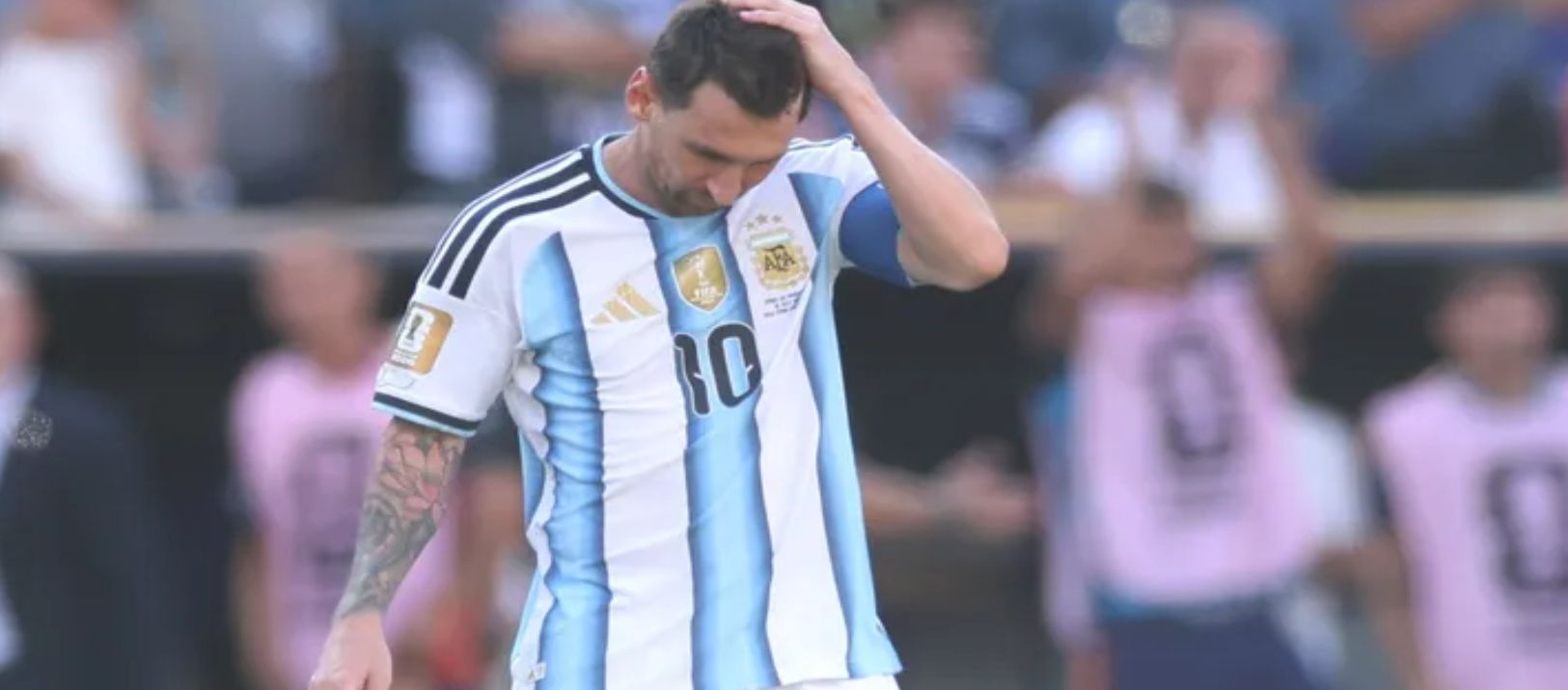 Imagen de la noticia: Juntan firmas en España para que Messi no reciba el Premio Princesa de Asturias