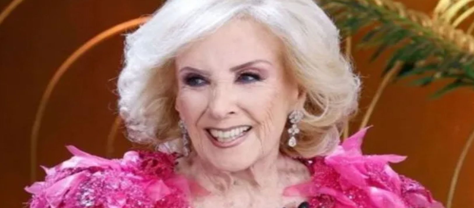 Imagen de la noticia: Preocupación por la salud de Mirtha Legrand: Juana Viale la reemplazó al aire