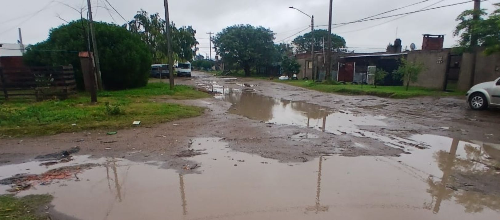 Imagen de la noticia: "Las calles son pantanos cuando llueve", aseguran en el Barrio Thompson