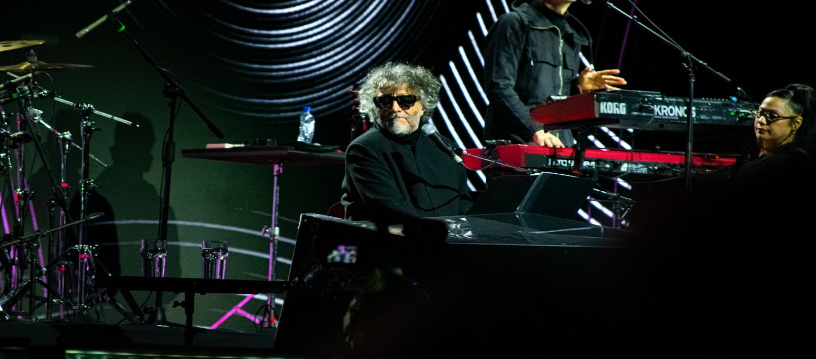 Imagen de la noticia: Fito Páez abrió su gira nacional en Bahía Blanca