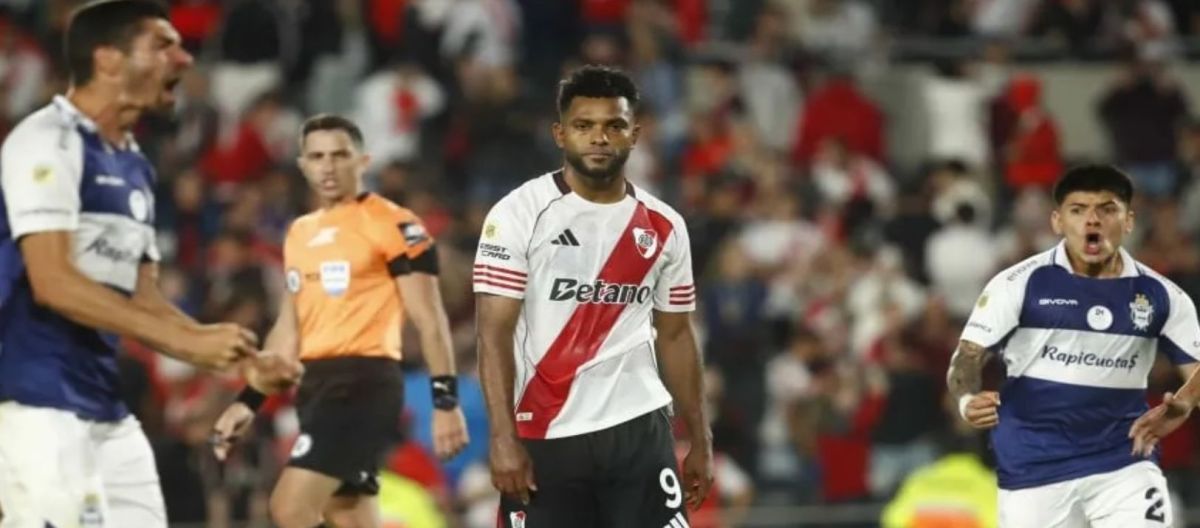 Imagen de la noticia: El posteo optimista de Miguel Borja después de fallar el penal en River-Gimnasia