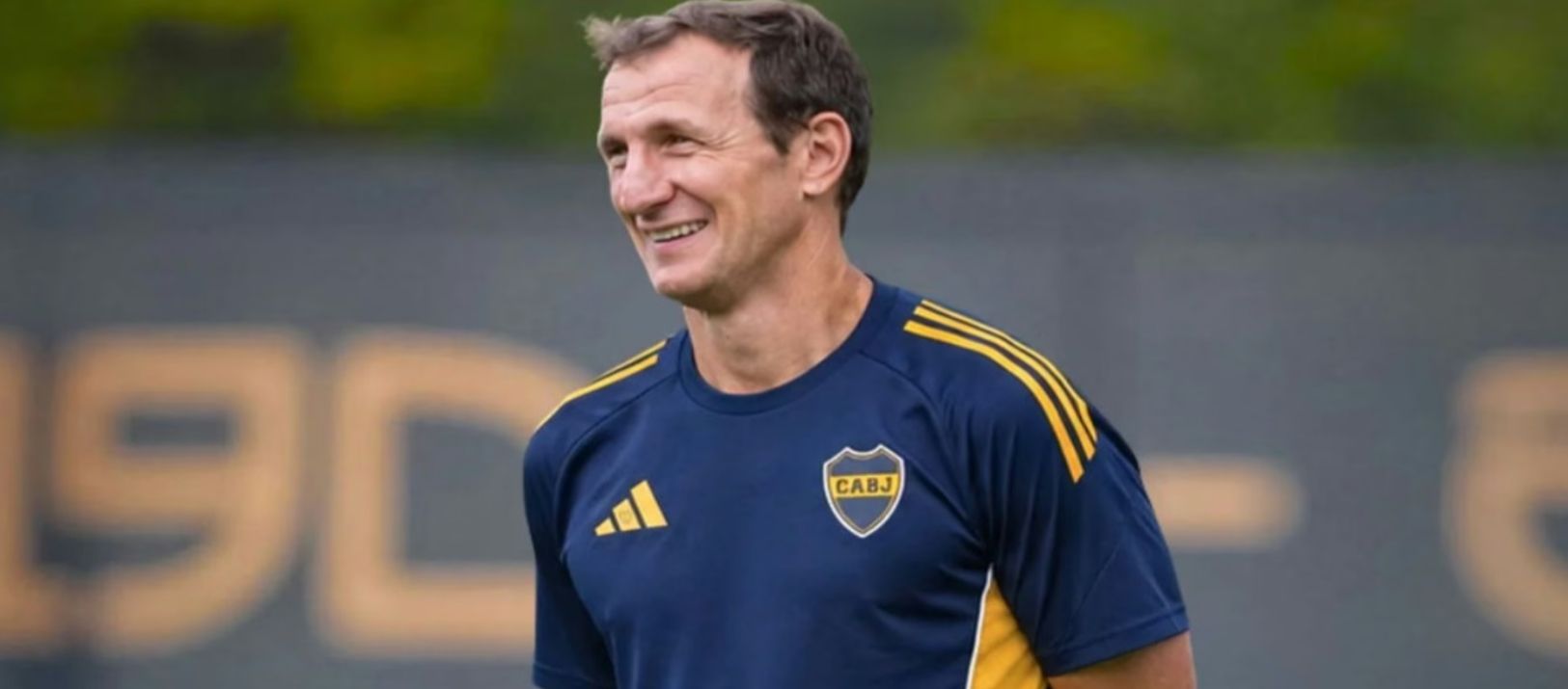 Imagen de la noticia: Arruabarrena todavía no definió quién acompañará a Merentiel en el Boca-River