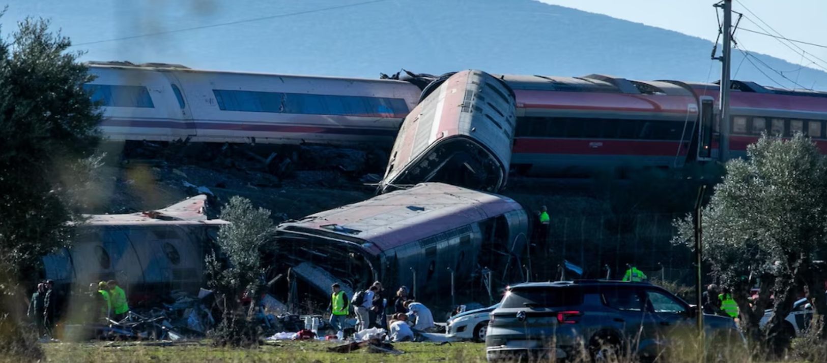 Imagen de la noticia: Tragedia en España: al menos 46 muertos por un choque entre dos trenes