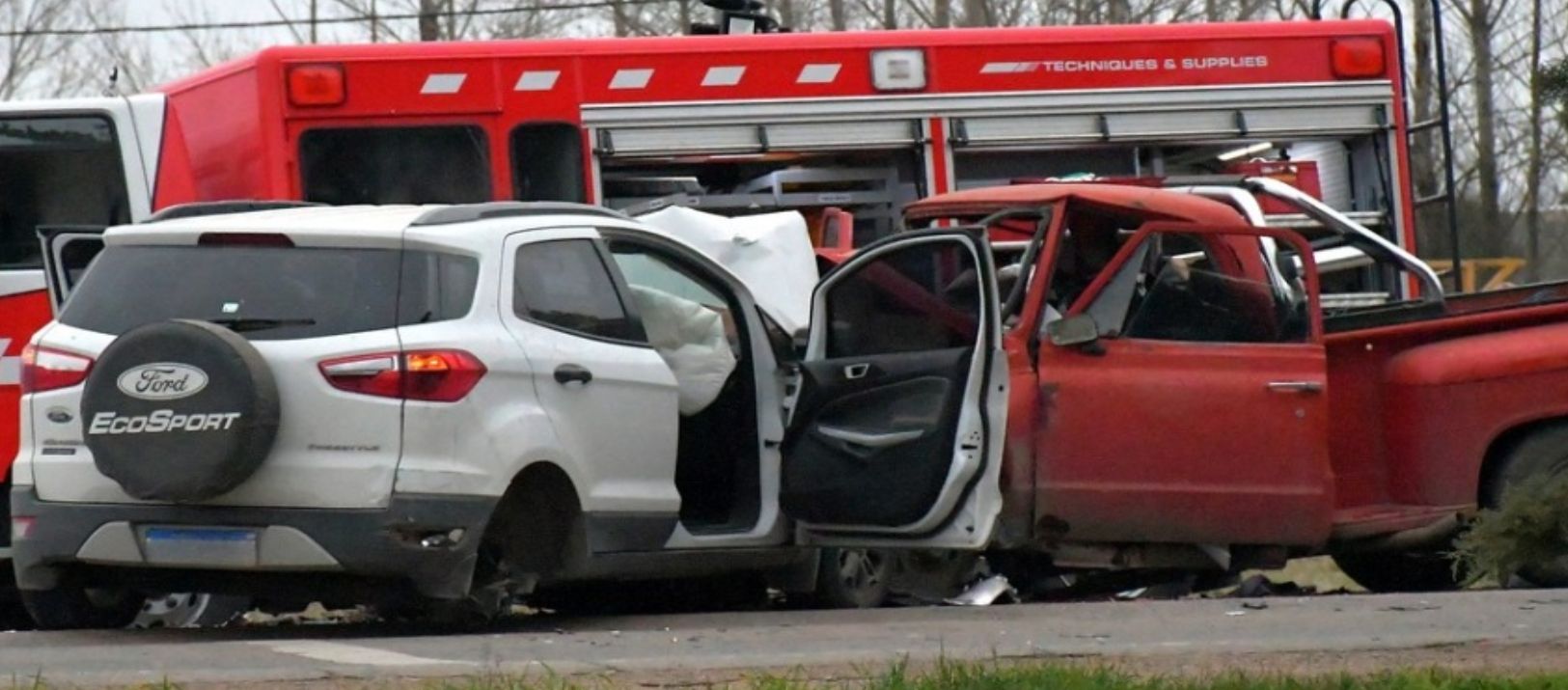Imagen de la noticia: Tragedia en el acceso a Suárez: murió un hombre tras un choque frontal