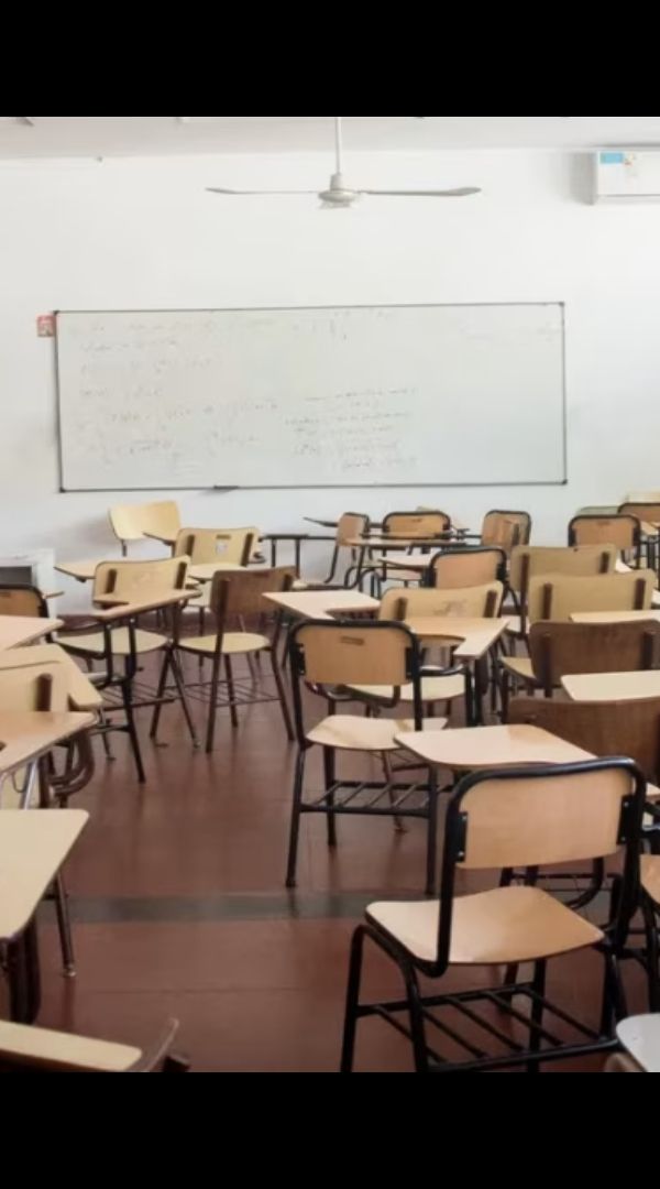 Imagen de la noticia: Docentes y no docentes universitarios paran desde este miércoles 28