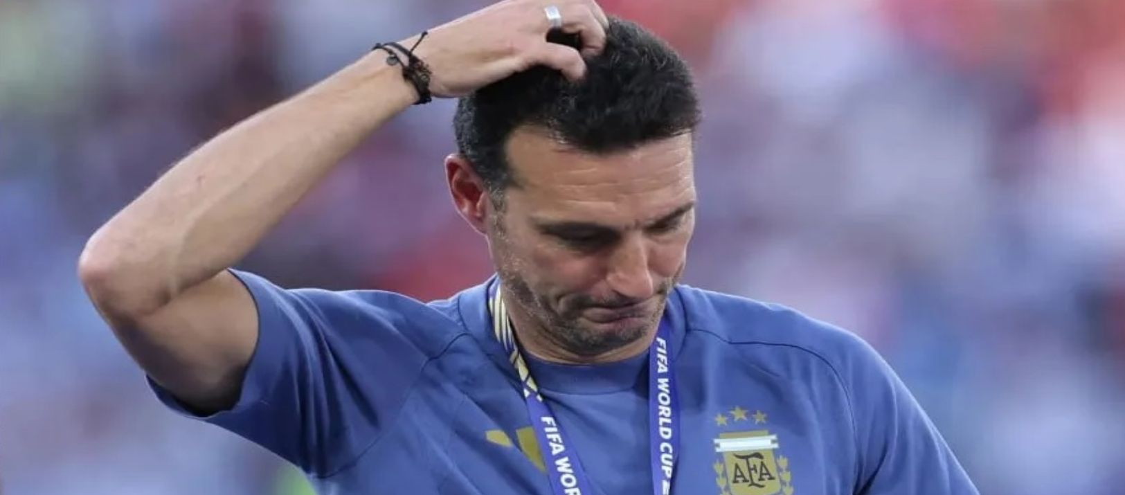 Imagen de la noticia: Cuál es el plan de la AFA para que Scaloni siga siendo el DT de la Selección