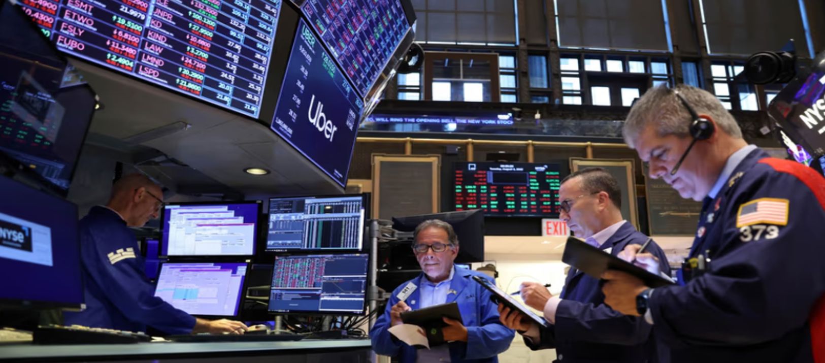 Imagen de la noticia: El riesgo país subió a 710 puntos básicos y cayeron los bonos argentinos