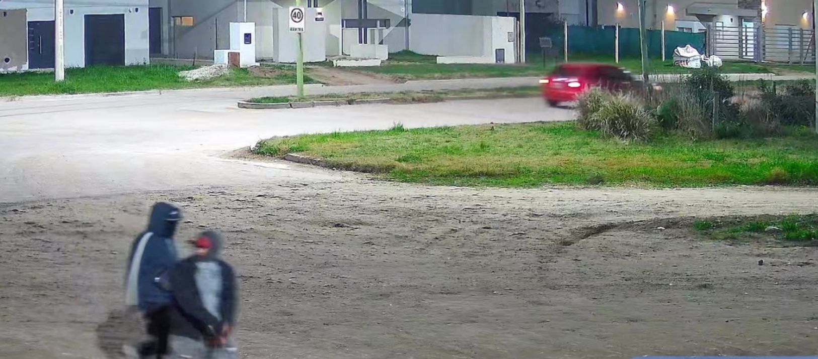 Imagen de la noticia: Barrio Novaterra: Le robaron la moto frente a su casa