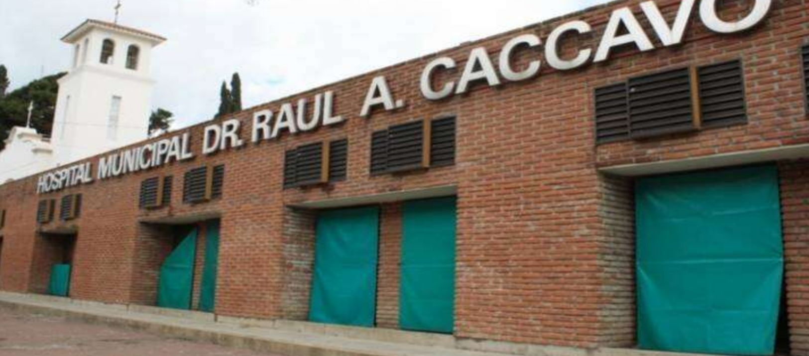 Imagen de la noticia: Murió un bombero tras chocar con su moto contra una columna en Suárez