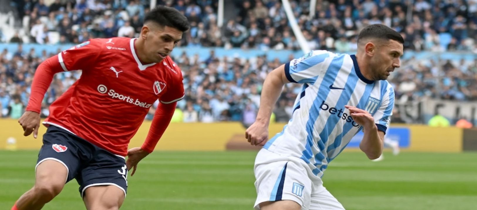 Imagen de la noticia: Racing e Independiente empataron 1-1 en un apasionante clásico de Avellaneda