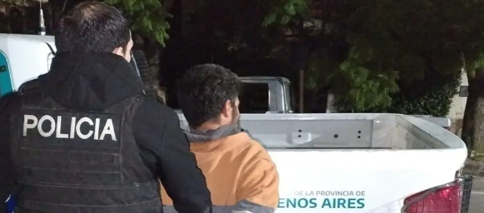 Imagen de la noticia: Quiso arrebatarle el bolso a una mujer y terminó detenido