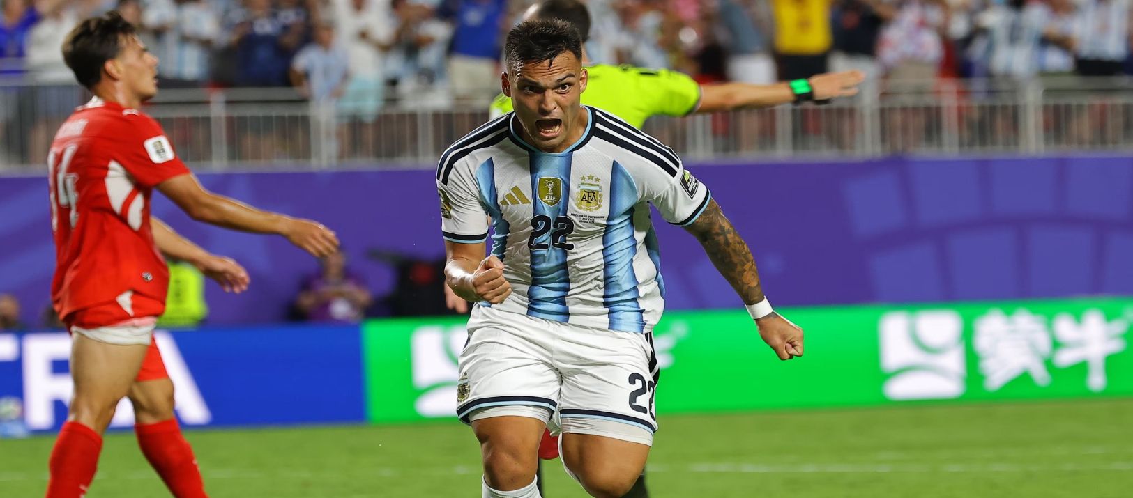 Imagen de la noticia: Cracks: la foto que subió Lautaro Martínez junto a un ídolo del fútbol italiano
