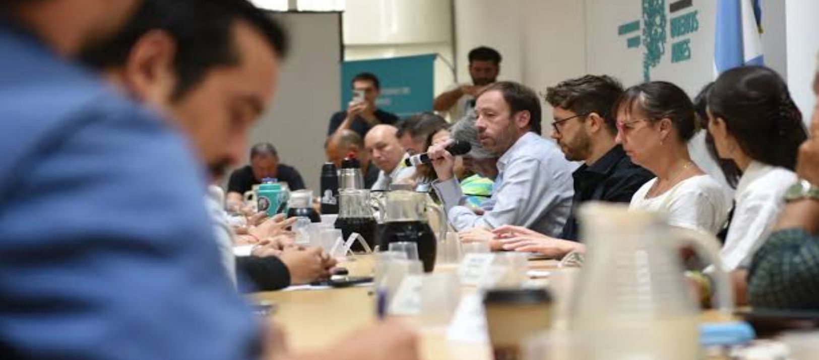 Imagen de la noticia: Paritaria bonaerense estancada: gremios y Provincia lejos de un acuerdo