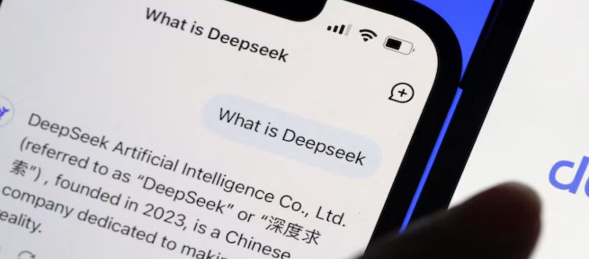 Imagen de la noticia: Marcan como inseguro al chatbot de IA de DeepSeek
