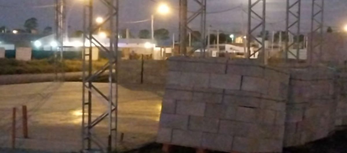 Imagen de la noticia: Pese a las denuncias se siguen construyendo galpones en sectores residenciales