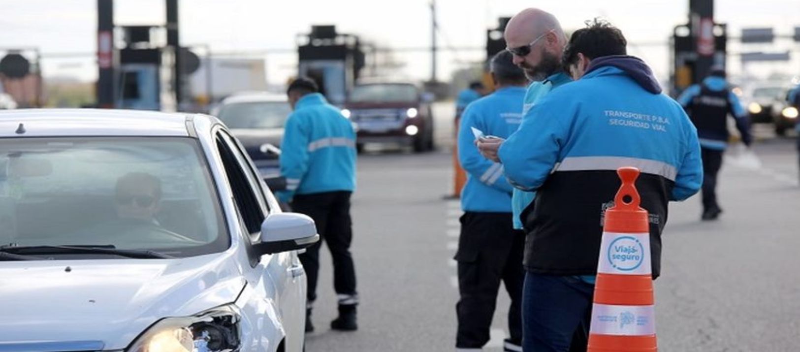 Imagen de la noticia: Habilitaron un WhatsApp para denunciar conductas peligrosas al volante