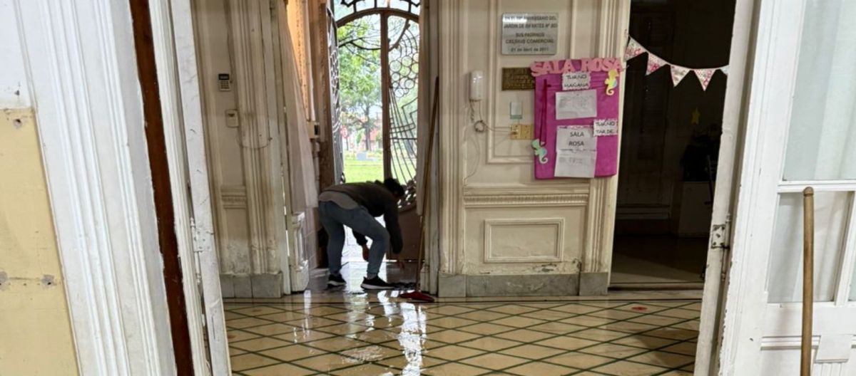 Imagen de la noticia: Se inundó el Jardín 903: la conmovedora acción de las maestras