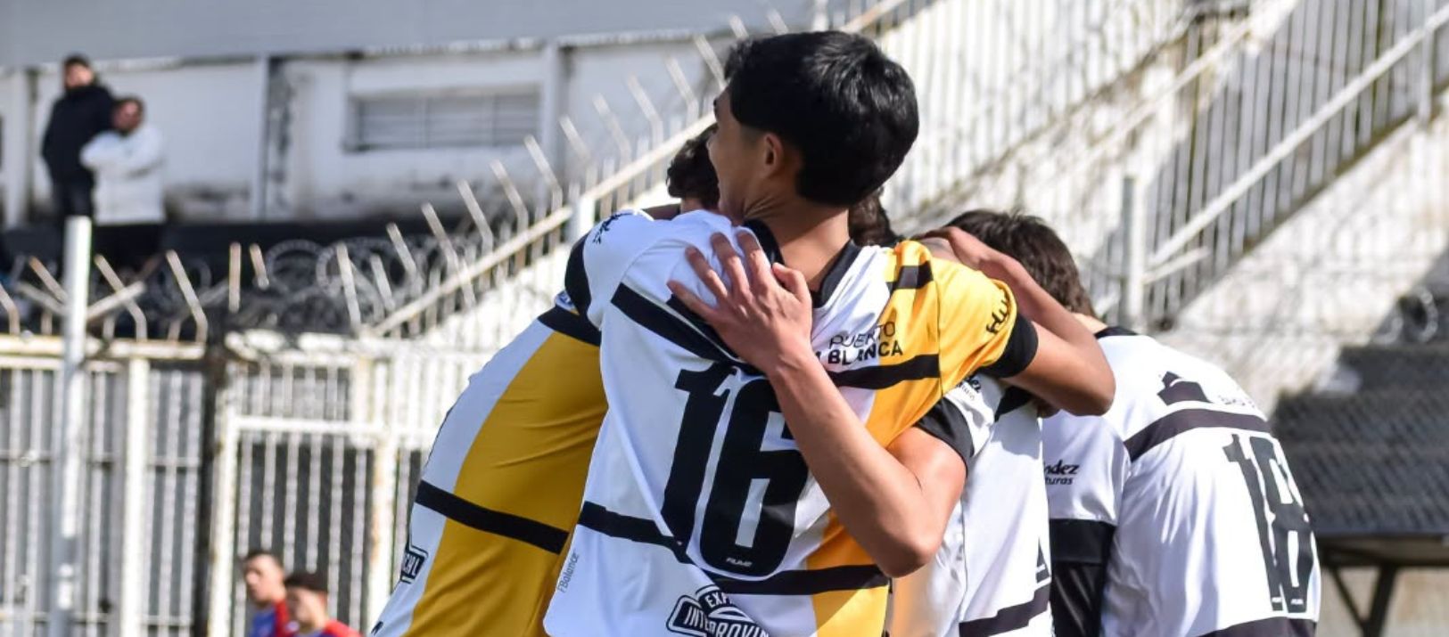 Imagen de la noticia: La fecha del Promocional ligusita culminó con una goleada de Olimpo en Cabildo