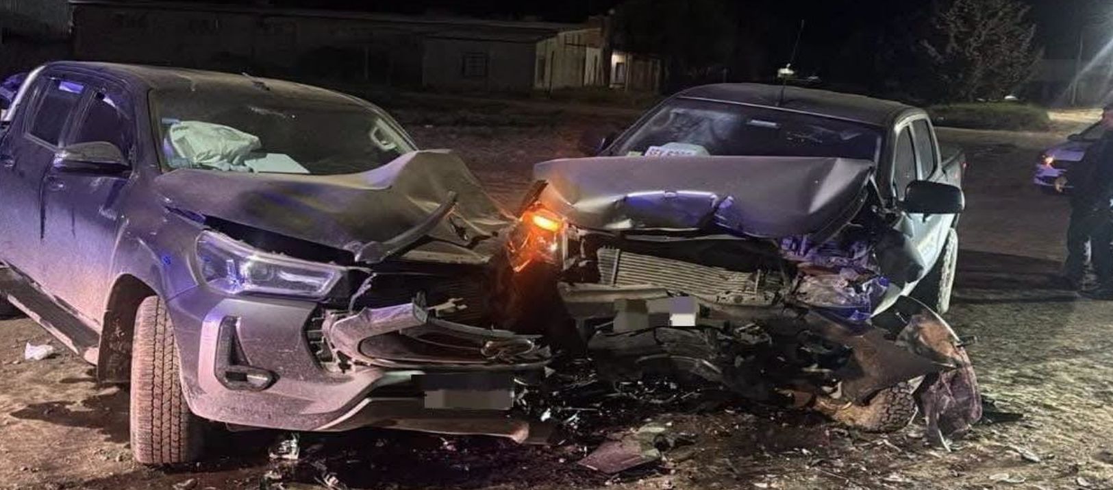 Imagen de la noticia: Conductores de camionetas que chocaron en Luro se negaron al test de alcoholemia