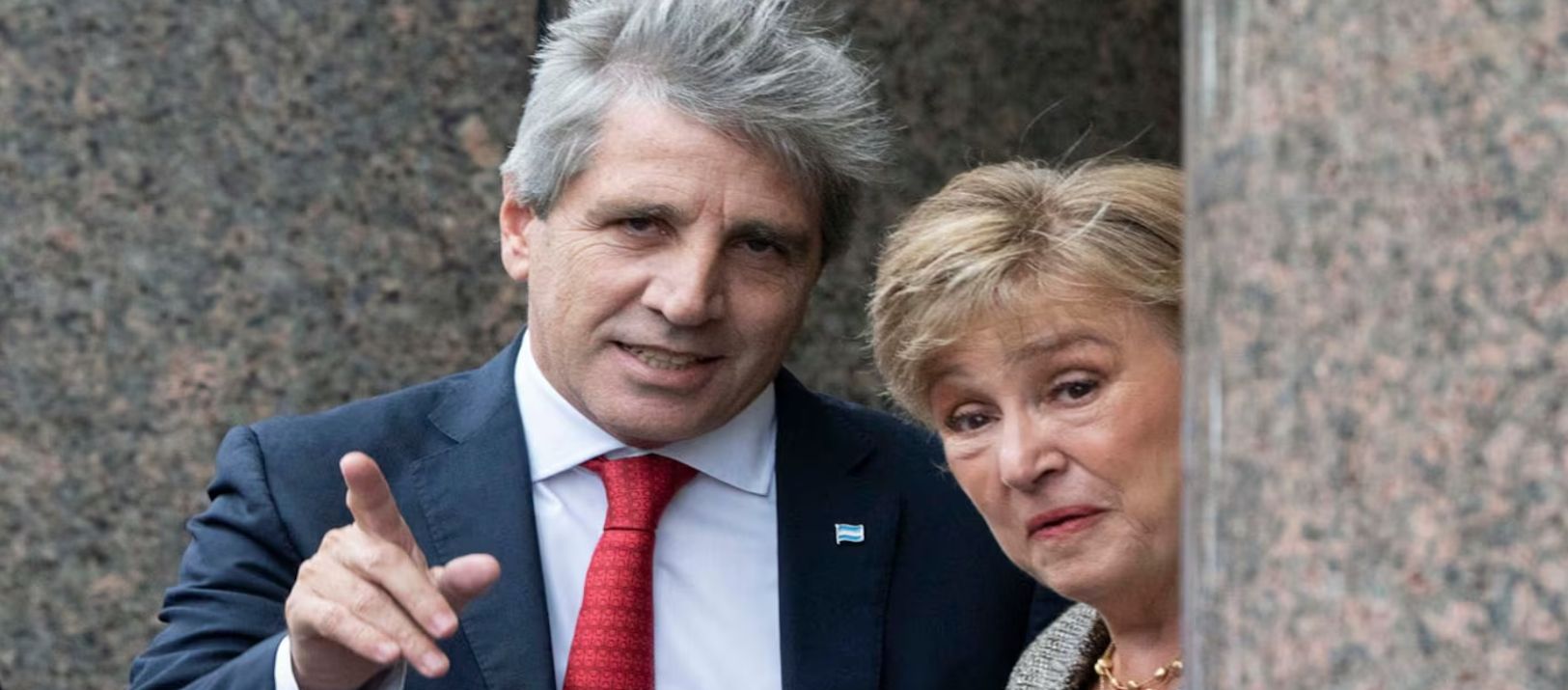 Imagen de la noticia: Luis Caputo viajará a Tailandia y se reunirá con la titular del FMI